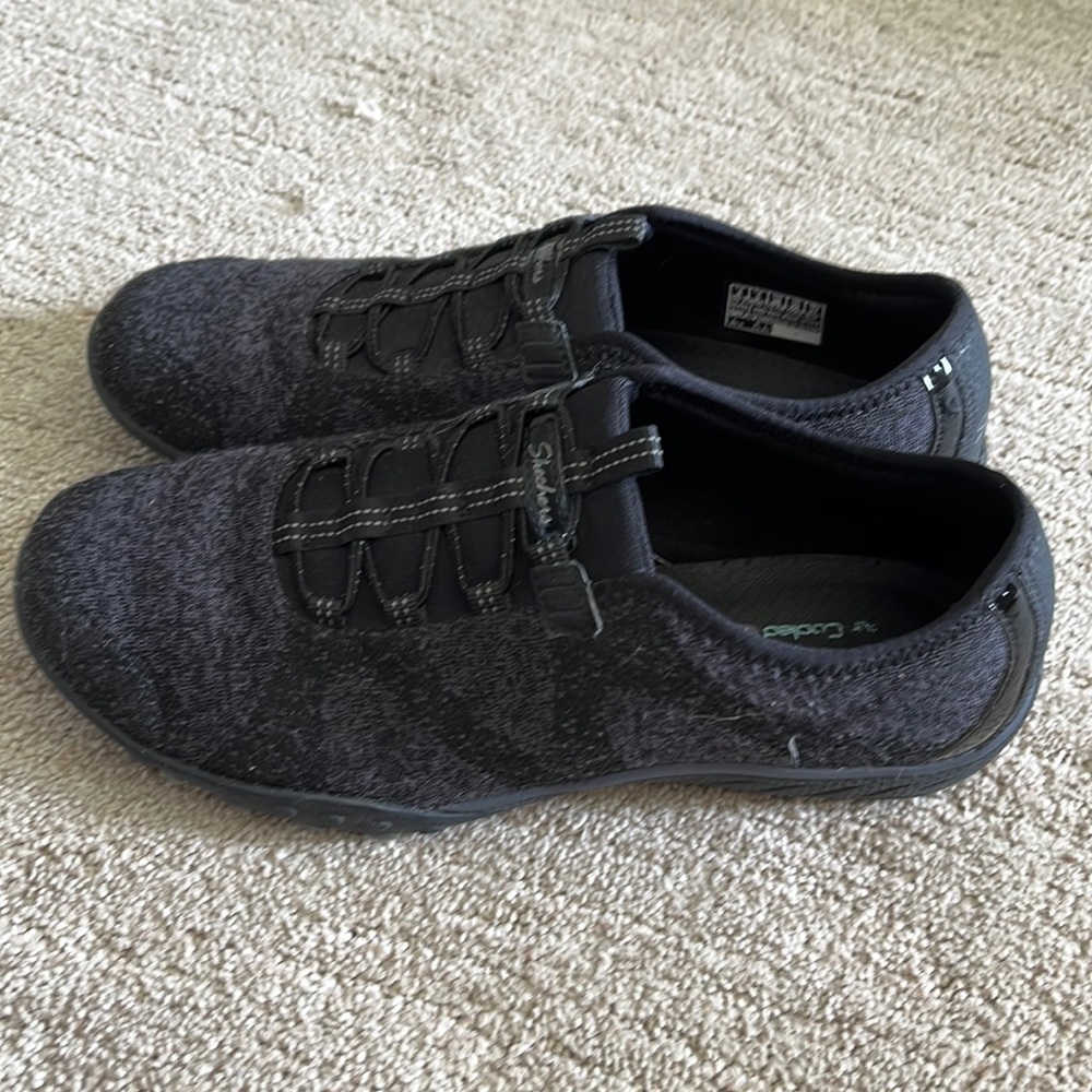 Skechers memory foam size 8 slip ons